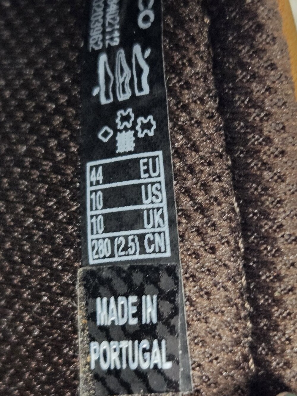 ECCO 1963 Collin Perforated Leather Slip On Shoes Mens Size: 10 Brown Comfort - Picture 2 of 14